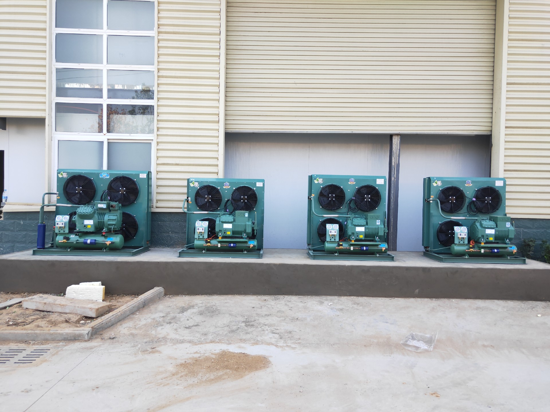 小型冷庫廠家在安裝冷庫時(shí)容易忽視或出現(xiàn)的問題