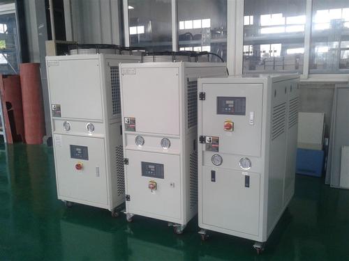 工業(yè)冷水機(jī)組的系統(tǒng)組成及如何選型？